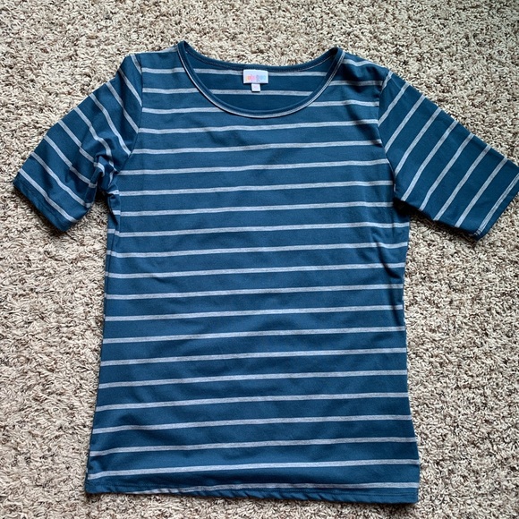 LuLaRoe Gigi Top - Picture 1 of 2